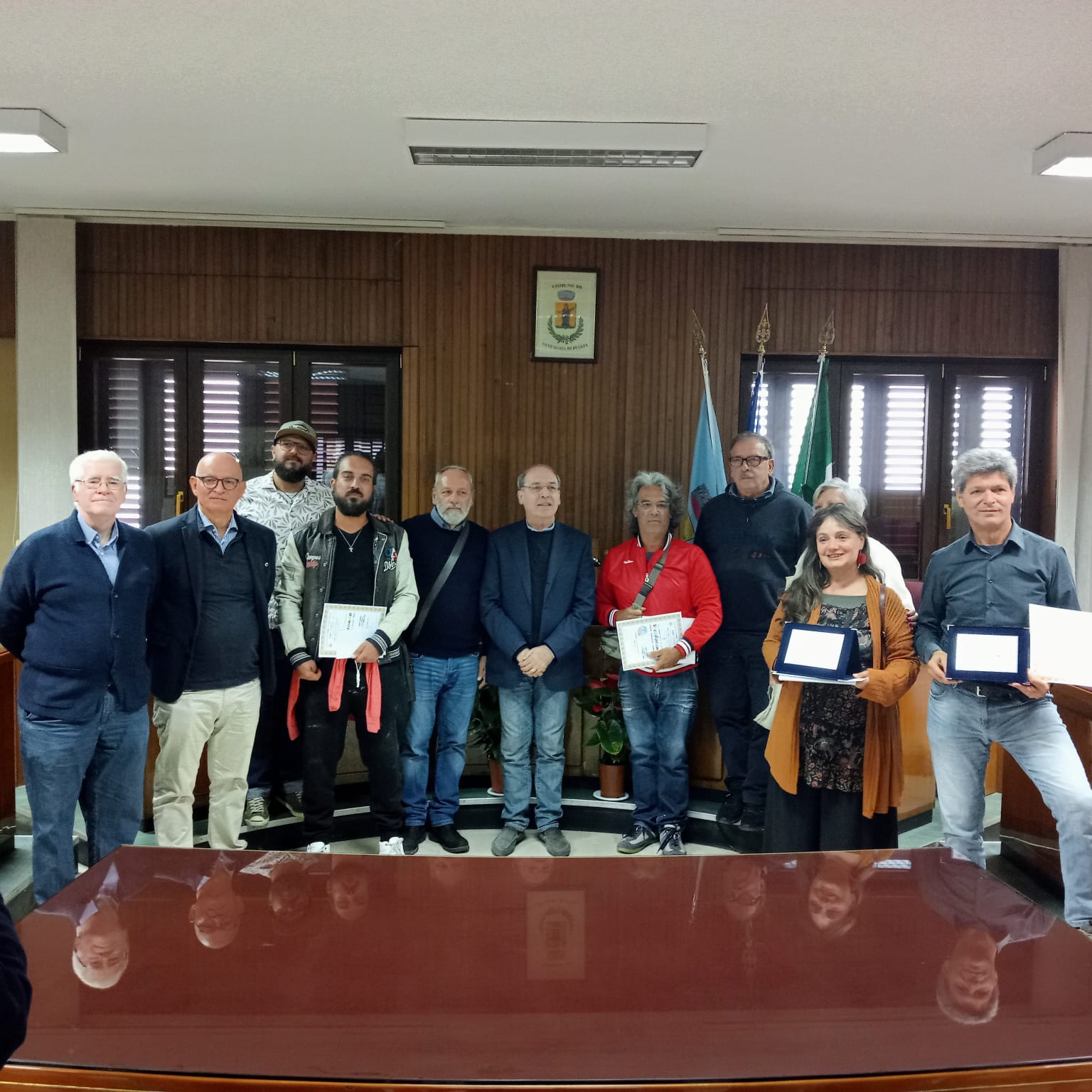 Tutti i premiati con i componenti della giuria, il Sindaco del Comune di Sant’Agata di Puglia, Pietro Bove e il Presidente della Pro Loco Gerardo Lionetti.